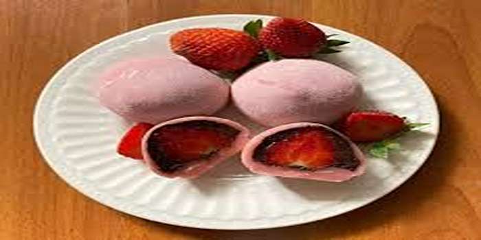 Croffle pedas, sempol coklat mozzarella, dan mochi bites jadi makanan viral 2025 yang hits di TikTok dan penuh ide segar.