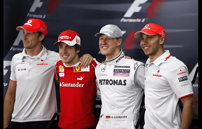 Potret para pembalap F1 terbaik seperti Michael Schumacher, Hamilton, dan Senna yang mencetak sejarah dunia balap. Klik untuk kisah inspiratifnya!