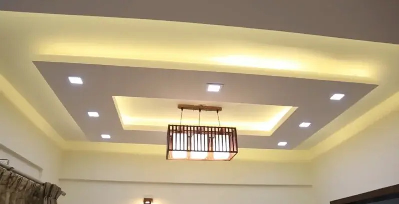 Inspirasi plafon gypsum minimalis mewah dengan hidden lighting, ornamental klasik, dan layered simetris yang bikin rumah elegan.