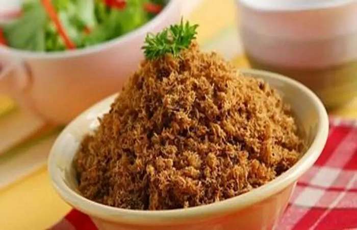Foto abon kepiting khas Balikpapan, olahan seafood gurih kaya protein dengan cita rasa rempah dan tahan lama, cocok jadi oleh-oleh khas.