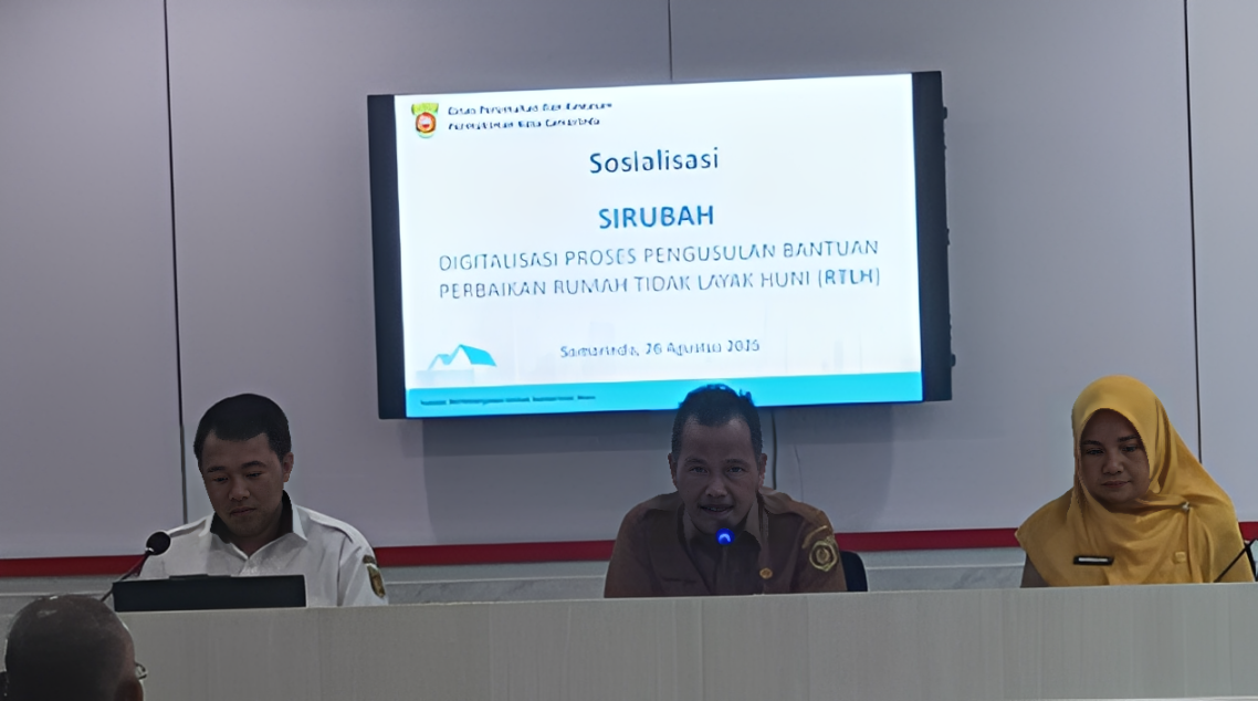 Kasi Ekobang beserta staf mewakili Plt. Camat Samarinda Utara menghadiri Sosialisasi Aplikasi SIRUBAH.