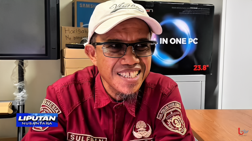 Kepala Seksi Sarana dan Prasarana PAUD dan SD PPU Suleman saat diwawancarai terkait pembagian laptop untuk guru SD.