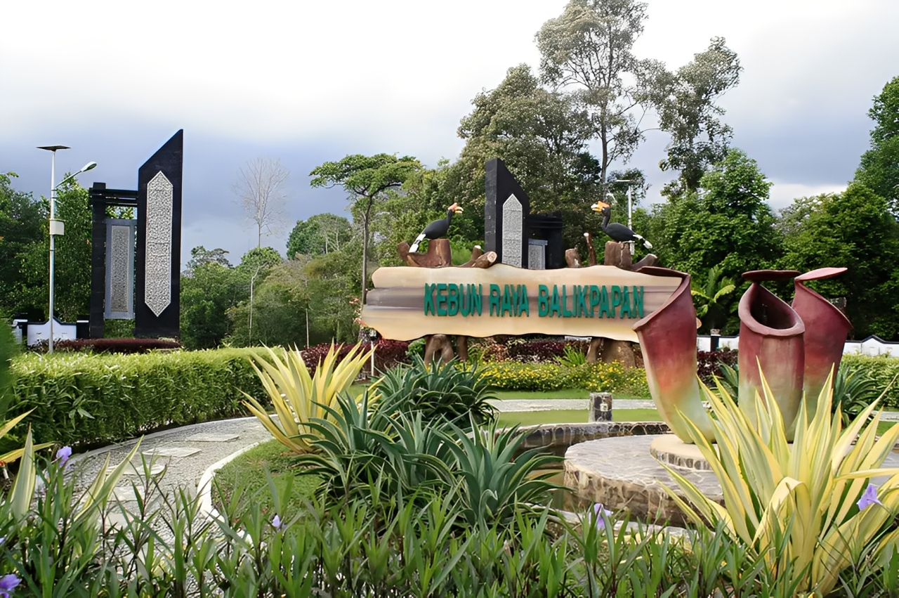 Wisata Balikpapan 2025 penuh warna dengan kunjungan 1,5 juta wisatawan, bukti pesona destinasi dan hook pariwisata lokal.