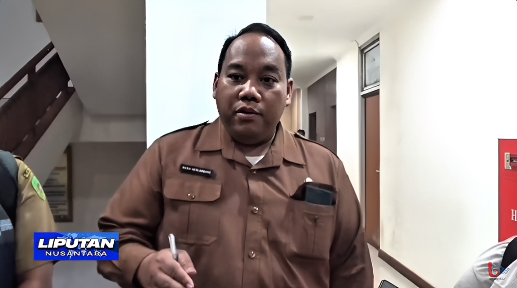 Nicko Herlambang, Asisten I Sekretariat Daerah Kabupaten PPU, diwawancarai terkait penyelesaian status lahan existing masyarakat di Penajam Paser Utara, Kamis (25 September 2025).