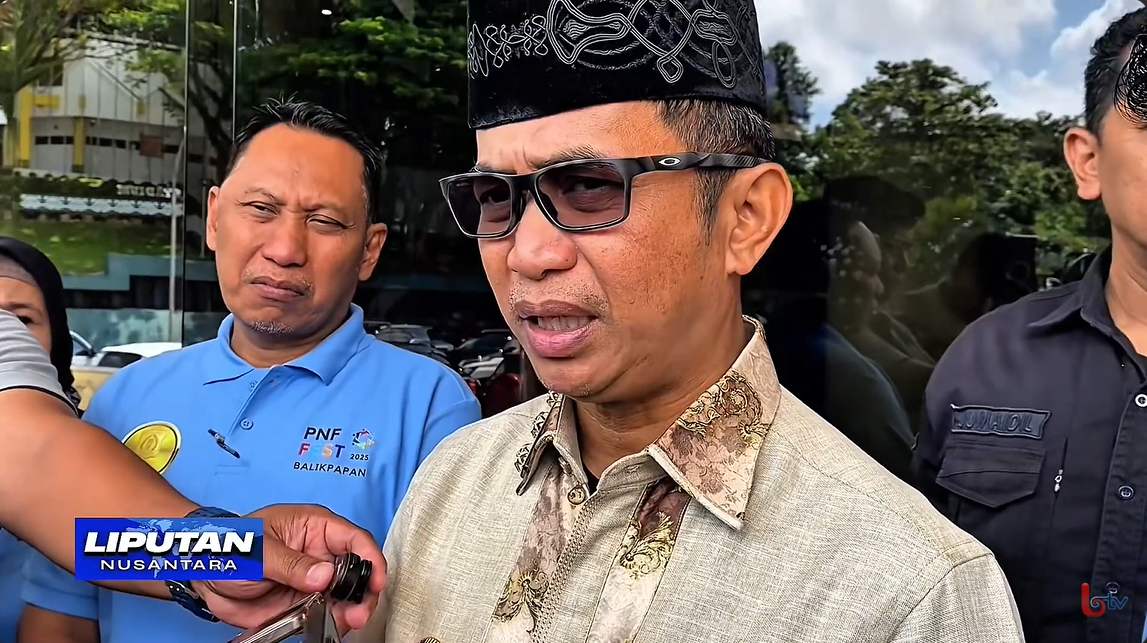 Walikota Balikpapan, Rahmad Masud, saat diwawancarai mengenai komitmen pemerintah kota dalam pendidikan anak di BSCC Dome, Rabu (1 Oktober 2025).