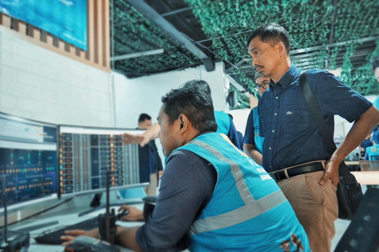 Foto PLN siaga di Labuan Bajo untuk HAPUA 41, pasokan listrik aman, energi stabil jadi kunci sukses forum energi ASEAN.