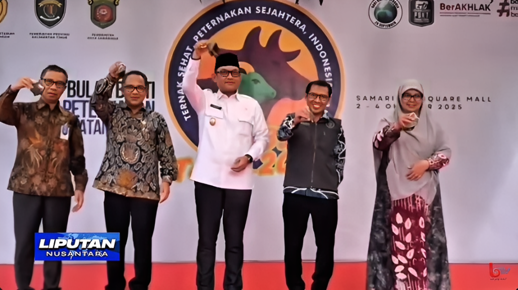 Wakil Gubernur Kaltim, Seno Aji, bersama jajaran menghadiri peringatan Bulan Bakti Peternakan dan Kesehatan Hewan di Halaman Parkir Samarinda Square, Kamis (2 Oktober 2025).