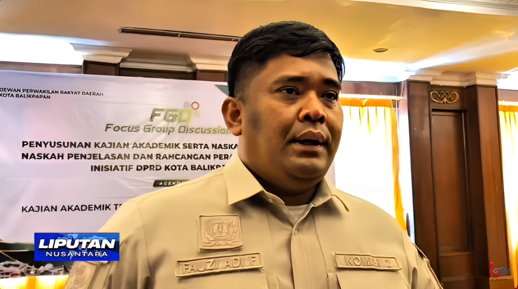 Ketua Komisi II DPRD Balikpapan, Fauzi Adi Firmansyah, menjelaskan rencana pembangunan pasar induk di Hotel Gran Senyiur, Selasa (7 Oktober 2025).