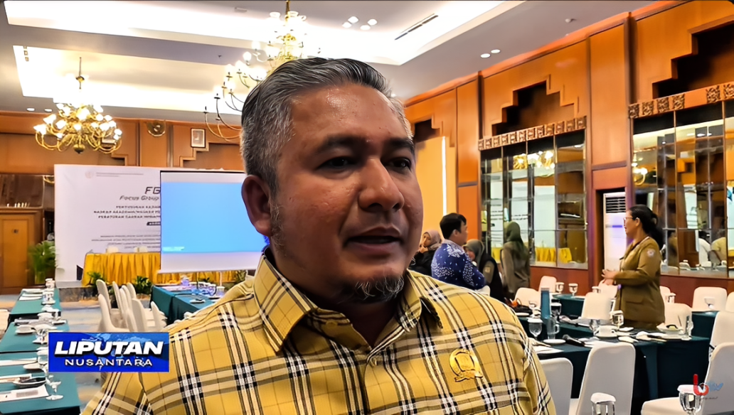 Ketua Bapemperda Andi Arief Agung menjelaskan fokus aturan baru terkait peredaran minuman beralkohol di Balikpapan, Selasa (7 Oktober 2025).