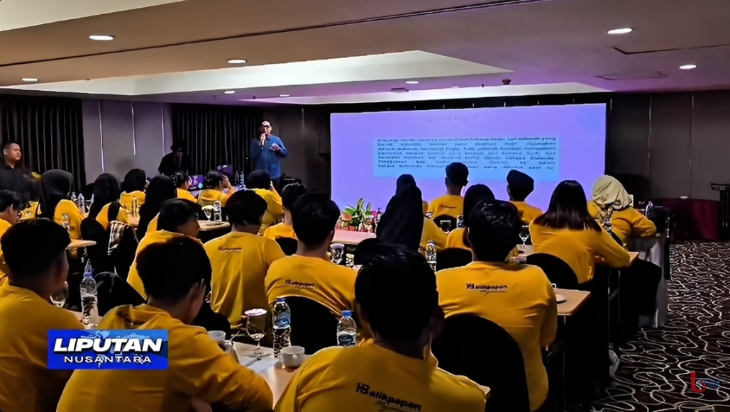 Para peserta mengikuti pelatihan barista di Hotel Blue Sky Balikpapan, Rabu (8 Oktober 2025).