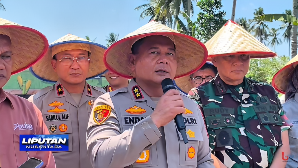 Kapolda Kaltim Irjen Pol Endar Priantoro menyampaikan tujuan kegiatan tanam jagung di lahan Polsek Balikpapan Timur, Rabu (8 Oktober 2025).