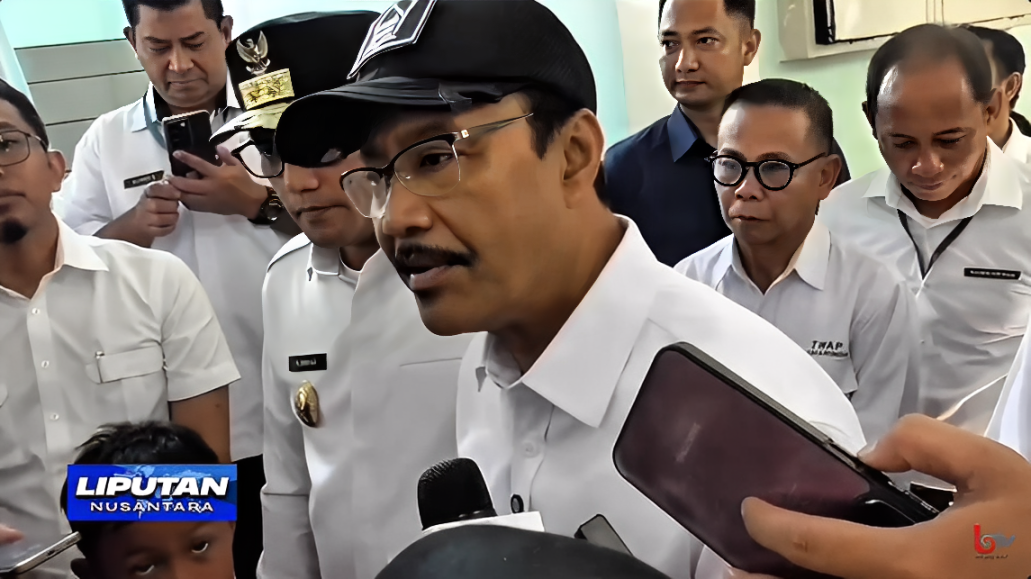 Menteri Sosial Saifullah Yusuf mengingatkan agar program Sekolah Rakyat tepat sasaran, Rabu (8 Oktober 2025).