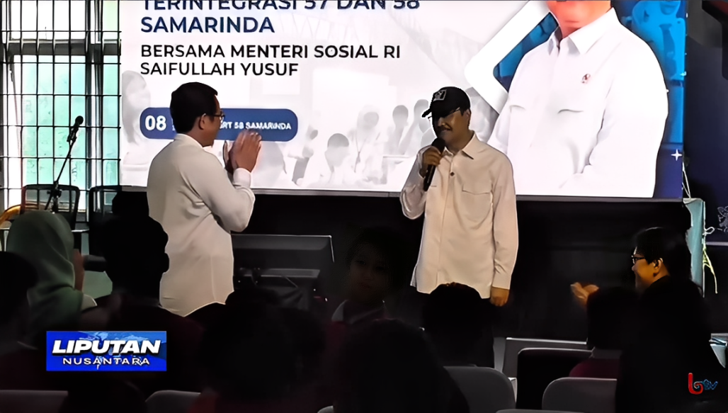 Menteri Sosial Saifullah Yusuf meninjau Sekolah Rakyat di Samarinda, Rabu (8 Oktober 2025).