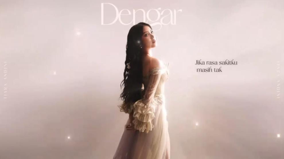 Tiara Andini tampil memukau dalam promosi single &lsquo;Dengar&rsquo; yang sukses mendominasi tangga musik digital. Lagu ini jadi simbol kekuatan musik pop Indonesia yang autentik dan penuh makna.