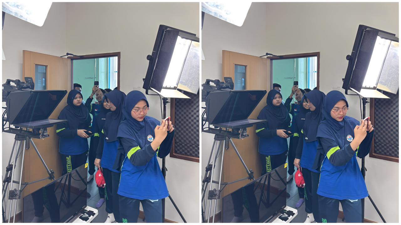 Beberapa siswa SMP Fastabiqul Khairat sedang mengamati perangkat siaran di Balikpapan TV, Kamis (9 Oktober 2025).