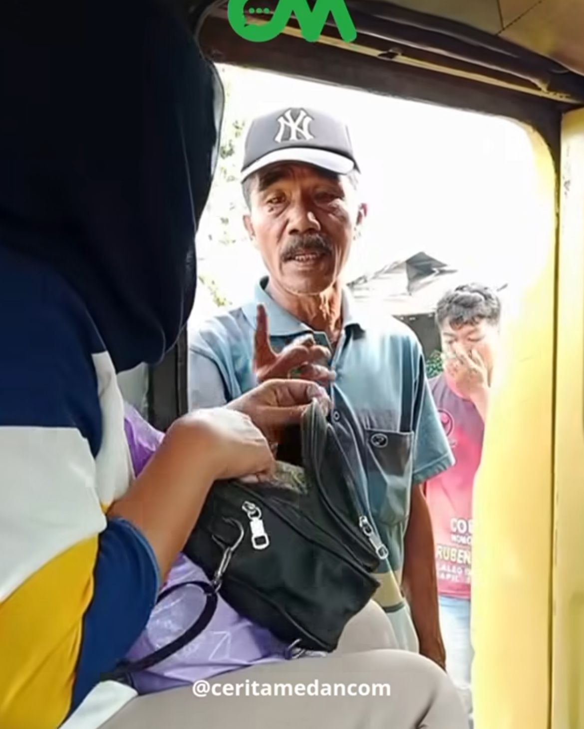 Potret bapak di Medan Tuntungan yang berhasil ungkap pencuri HP dengan cara tenang dan beretika, viral di media sosial!