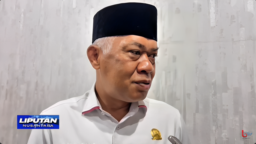 Wakil Ketua DPRD Balikpapan Budiono menjelaskan dampak pemangkasan TKD terhadap rencana pembangunan RS Balikpapan Timur, Senin (13 Oktober 2025).