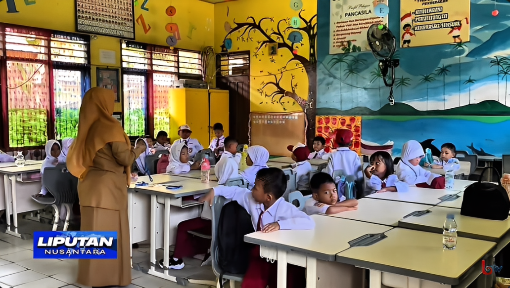 Suasana belajar mengajar di salah satu SD di Kabupaten Penajam Paser Utara (PPU), Jumat (17 Oktober 2025).