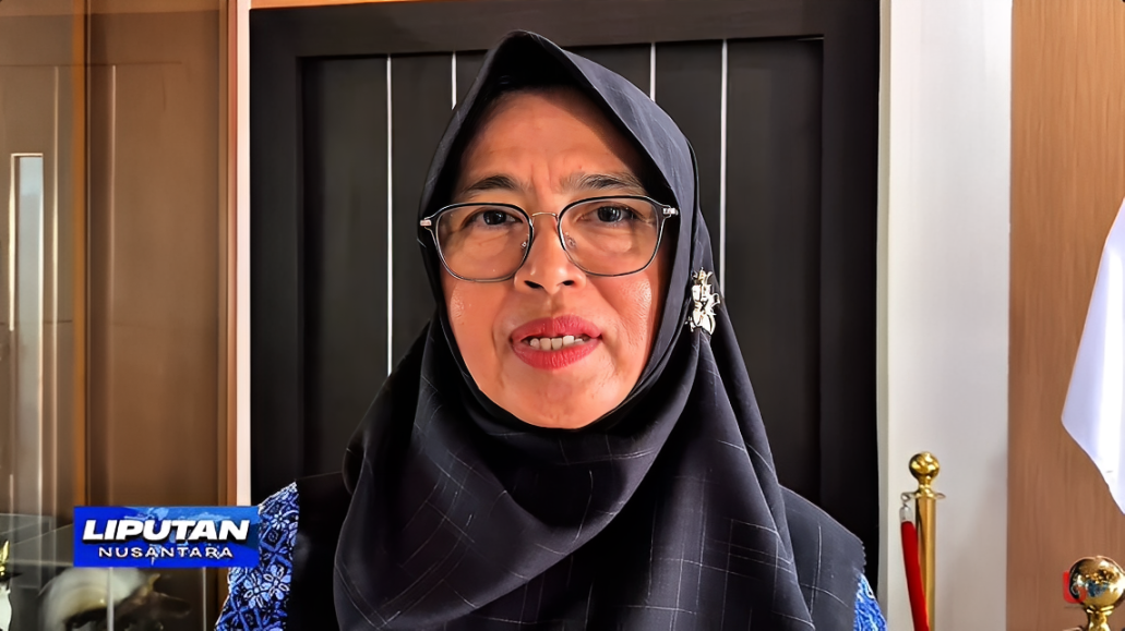 Kepala Disdukcapil Kota Balikpapan, Tirta Dewi, menjelaskan rencana perluasan layanan perekaman KTP bagi pelajar di seluruh sekolah, Sabtu (18 Oktober 2025).