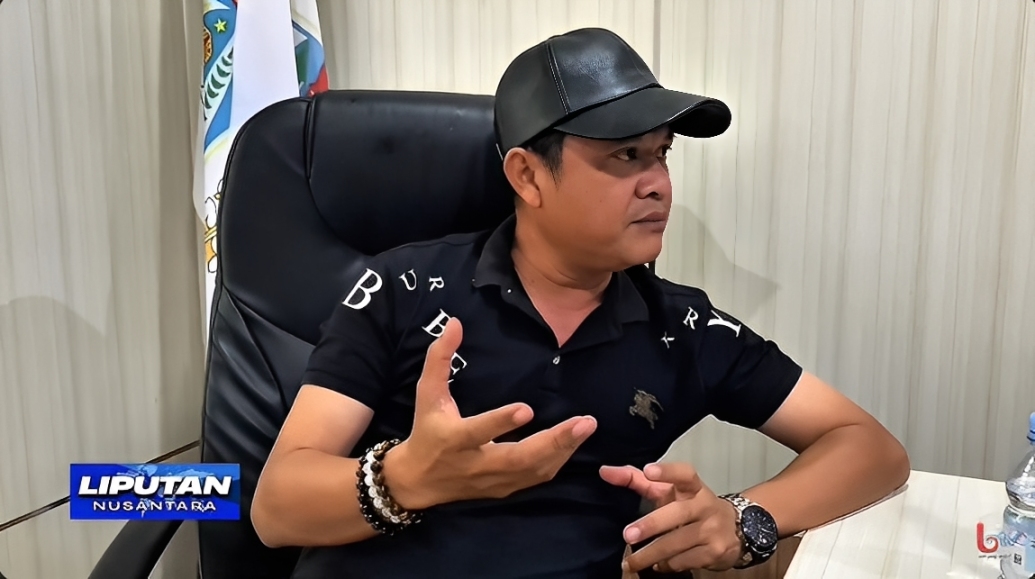 Sekretaris Komisi II DPRD Balikpapan, Taufik Qul Rahman, menjelaskan alasan pentingnya pengembangan UMKM di kawasan Kota Tua Balikpapan Barat, Senin (20 Oktober 2025).