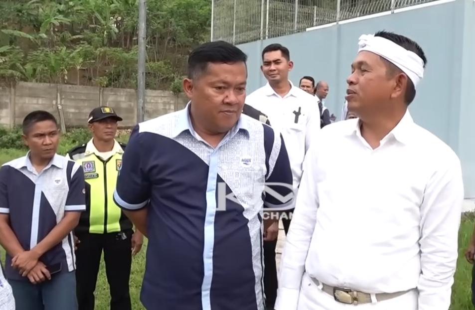 KDM berdialog dengan warga dan pekerja pabrik air mineral di Jawa Barat &mdash; isu air bersih dan truk overload menjadi sorotan utama.