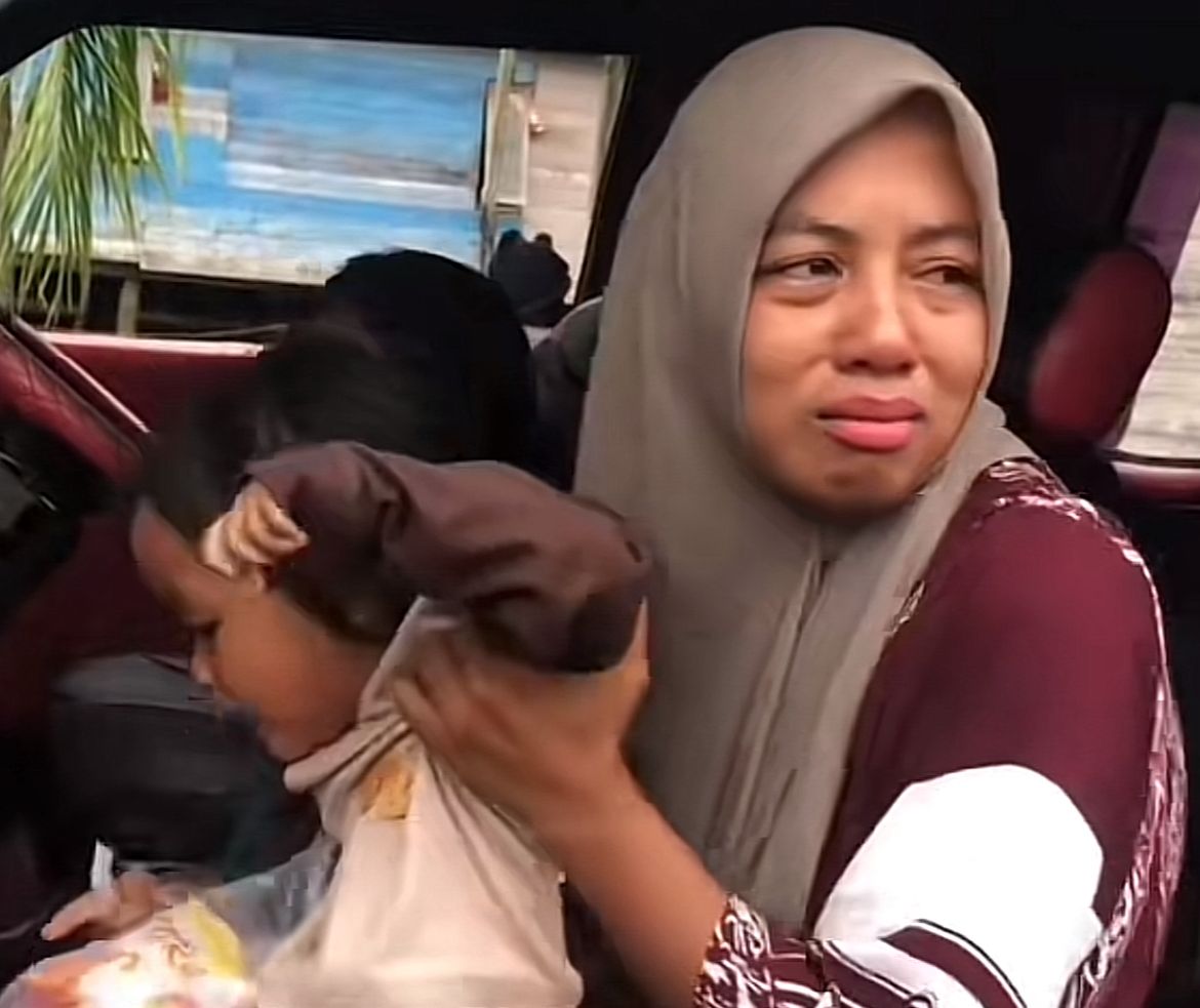 Istri di Aceh Singkil diceraikan suami setelah lolos PPPK &mdash; potret perjuangan, luka, dan kesetiaan yang diuji oleh status.