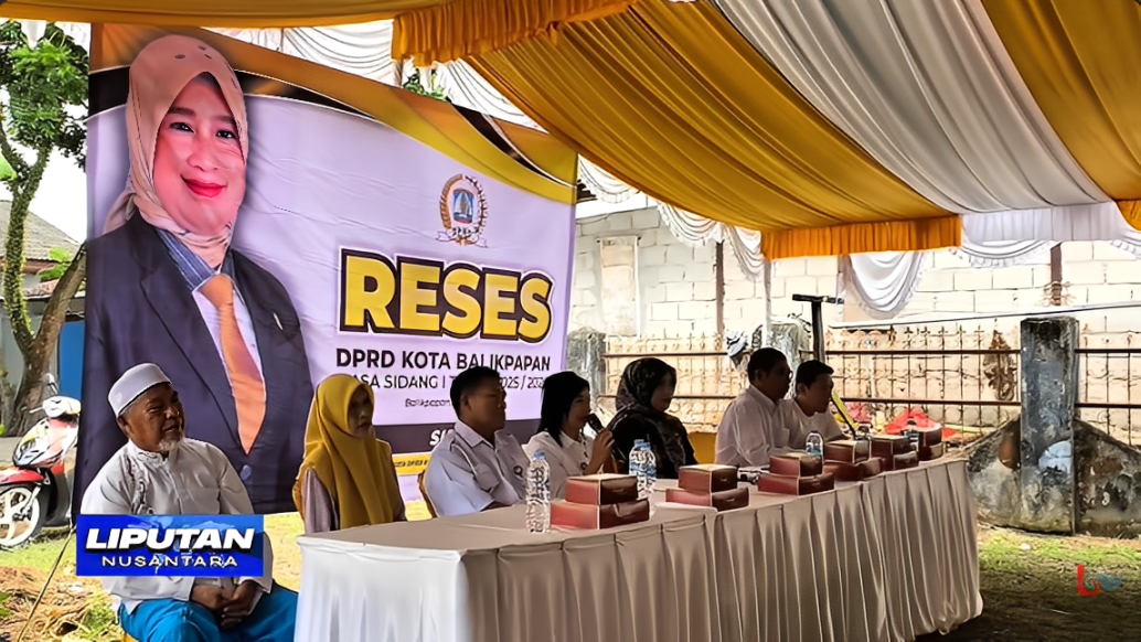 Suriani (berjilbab hitam) bersama pejabat lintas instansi dan tokoh agama setempat saat kegiatan reses di kawasan Aji Raden, Balikpapan Timur, Rabu (22 Oktober 2025).