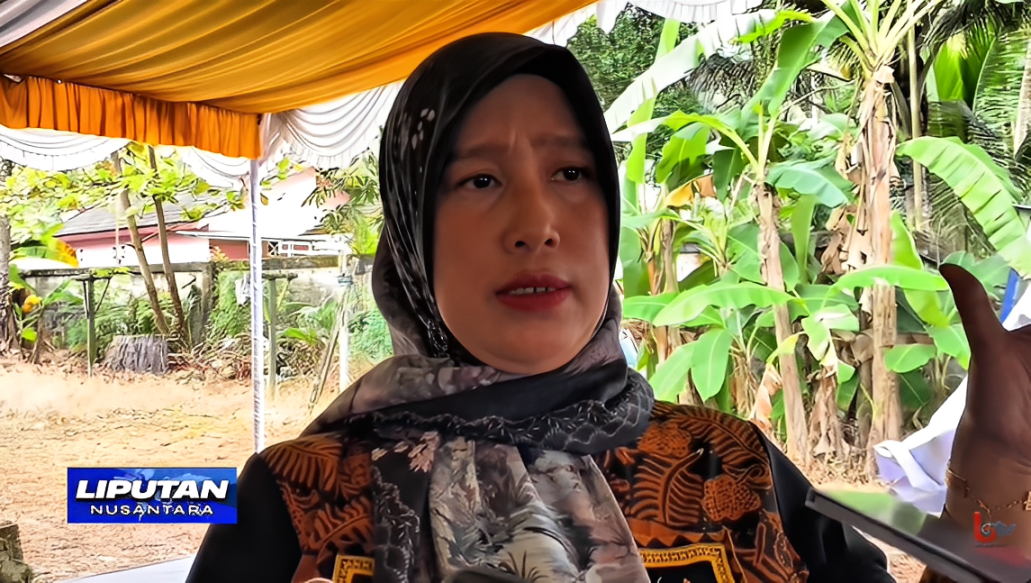 Anggota Komisi II DPRD Kota Balikpapan, Suriani, diwawancarai usai kegiatan reses di kawasan Aji Raden, Balikpapan Timur, Rabu (22 Oktober 2025).