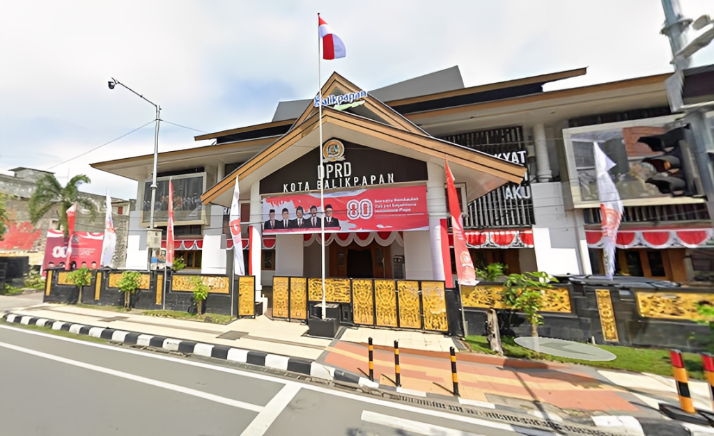 Tampak depan Gedung DPRD Kota Balikpapan, Senin (20 Oktober 2025).