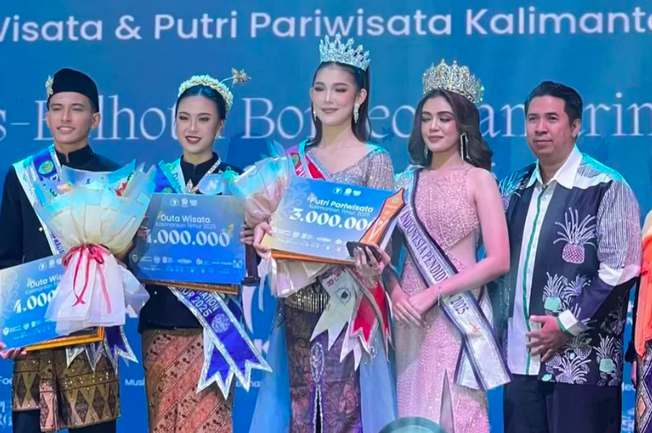 Esther Veronika Putri Pariwisata