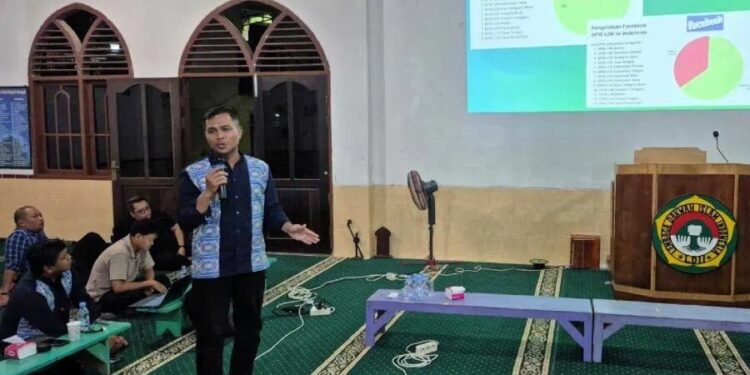 Para peserta muda LDII PPU dan Paser mengikuti pelatihan jurnalistik, mempelajari teknik menulis dan penggunaan drone secara langsung.