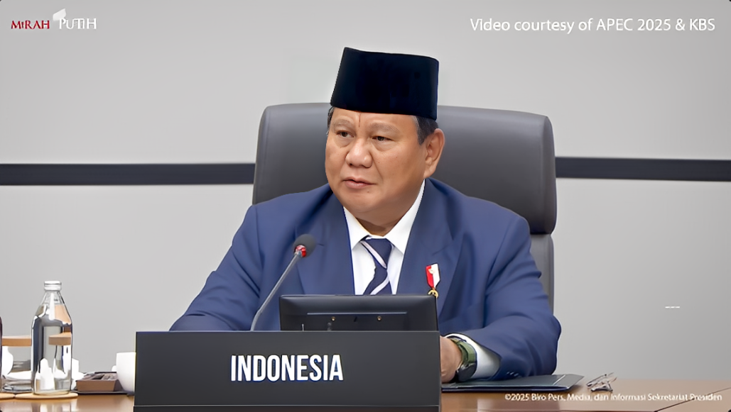 Presiden RI Prabowo Subianto memaparkan peran AI dalam pengentasan kemiskinan dan penguatan ketahanan pangan pada KTT APEC 2025 sesi ke-2 di Gyeongju, Korea Selatan, Sabtu (1 November 2025).