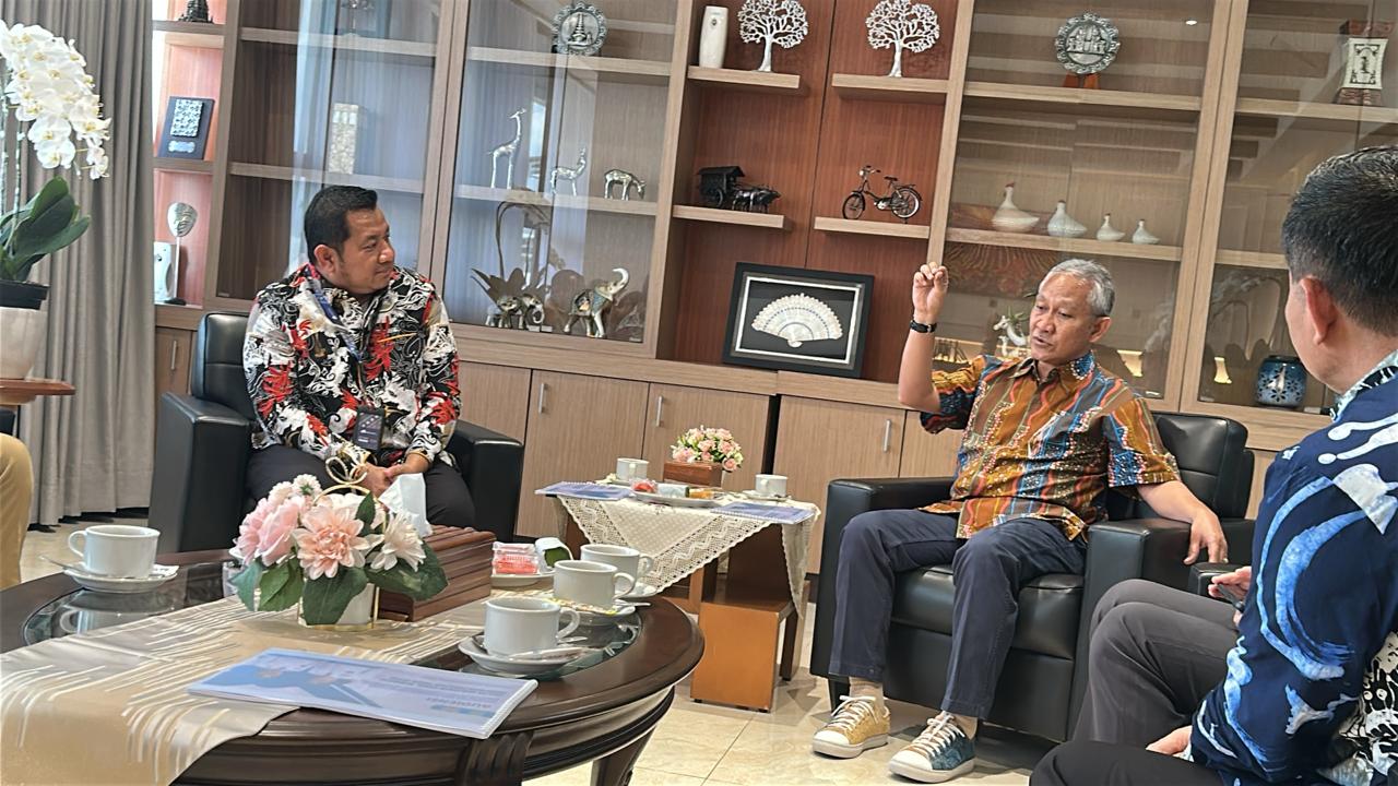 Audiensi Dirjen Perimbangan Keuangan Kementerian Keuangan, Askolani, di Jakarta, Selasa (4/11/2025).