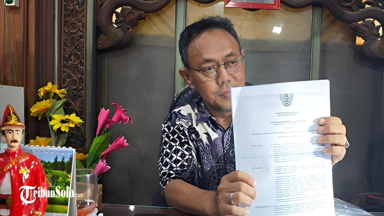 Juru bicara Mahamenteri Keraton Kasunanan Surakarta Hadiningrat, KP Bambang Pradotonagoro