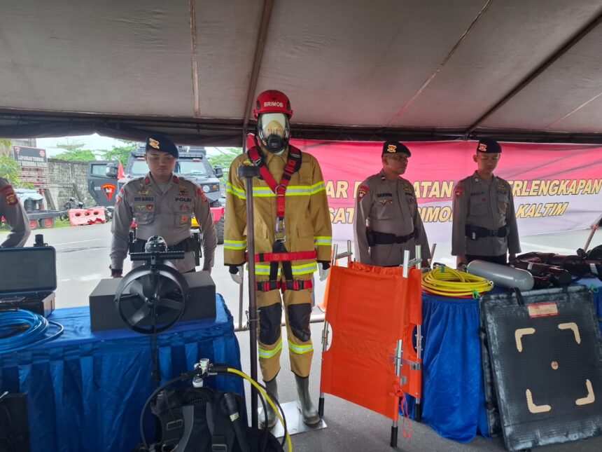 Kapolda Kaltim pimpin apel kesiapsiagaan bencana di Lapangan Brimob &ndash; semangat sinergi lawan ancaman musim hujan