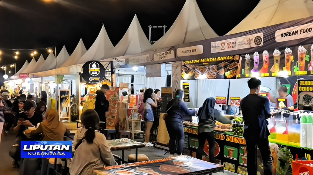 Deretan stan UMKM pada gelaran Balikpapan Fest 2025 di BSCC Dome, Balikpapan, Kamis (6 November 2025).