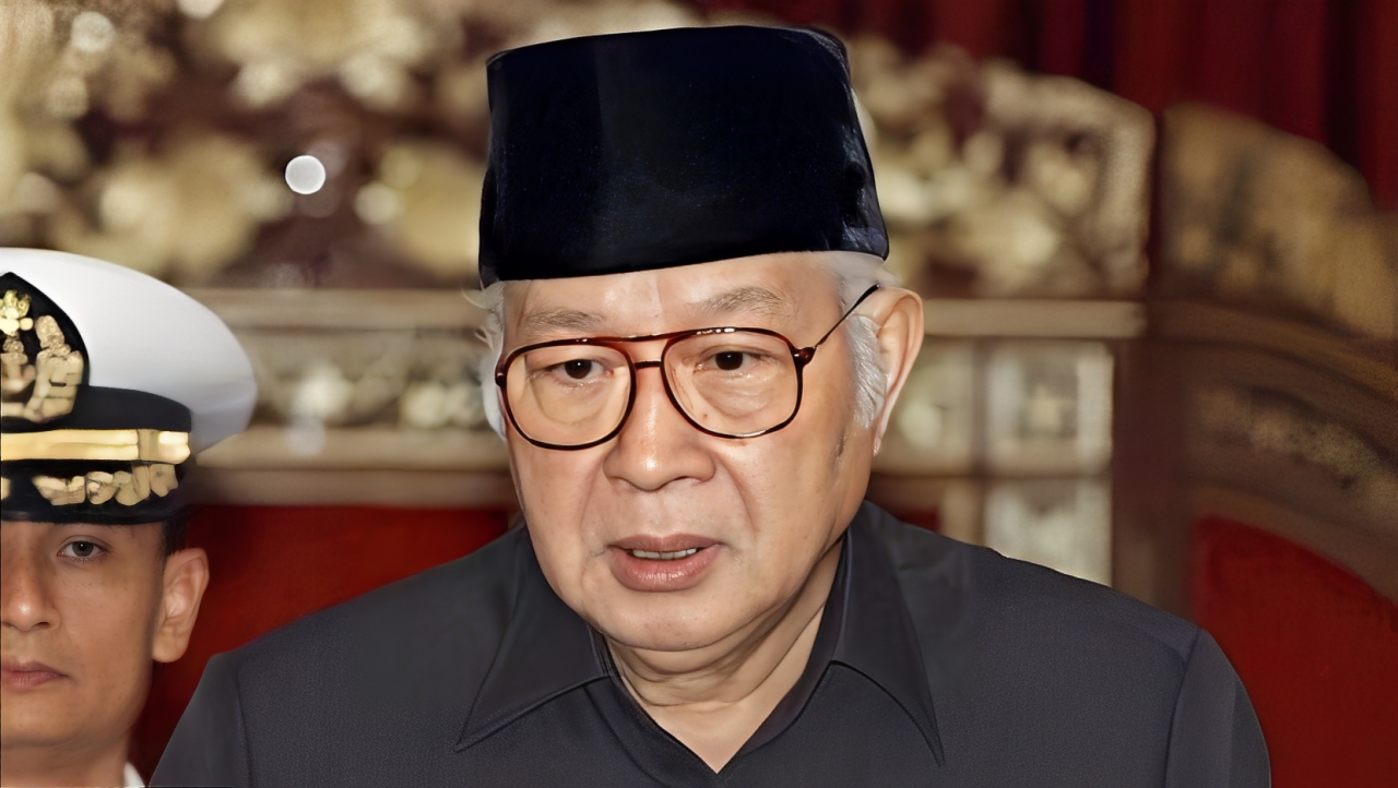 Soeharto, Presiden kedua Republik Indonesia.
