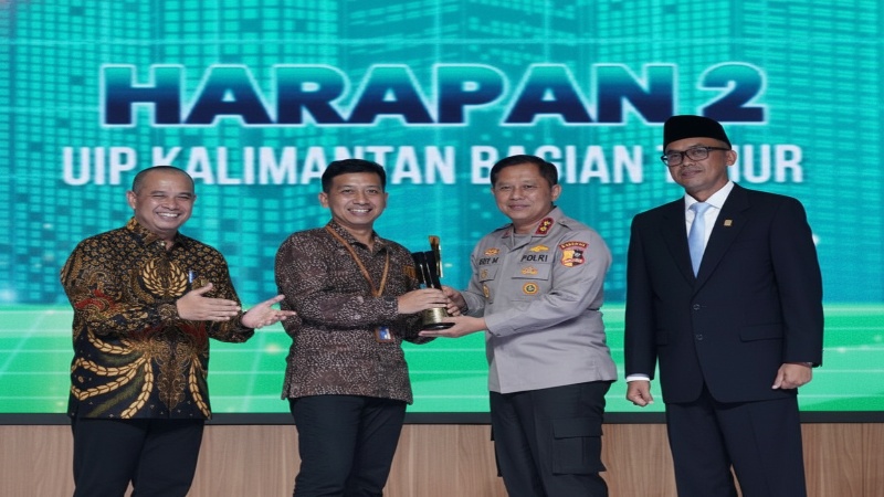 PLN UIP KLT Raih Dua Penghargaan Nasional Lewat Karya &ldquo;Hero di Balik Seragam&rdquo;