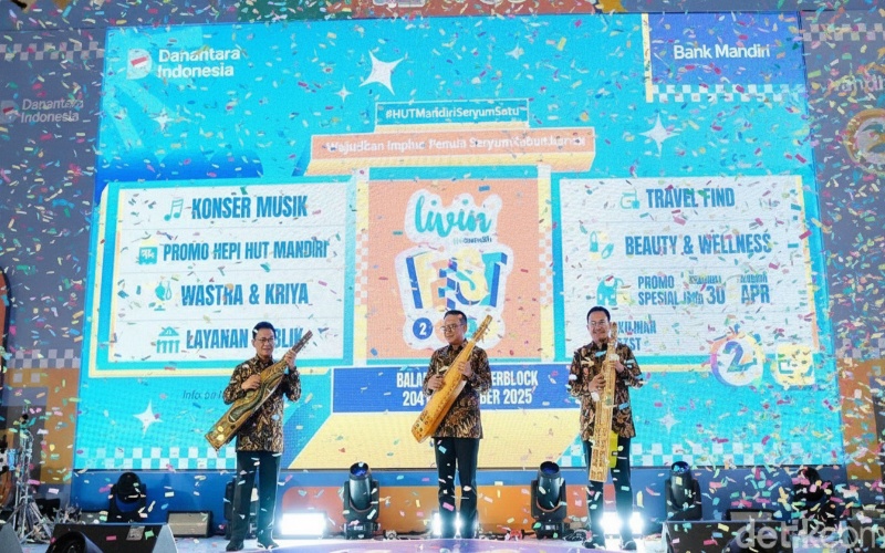 Pengunjung Livin&rsquo; Fest 2025 di Balikpapan menikmati aktivitas kreatif, kuliner lokal, dan konser seru, memadukan hiburan dengan pemberdayaan UMKM.