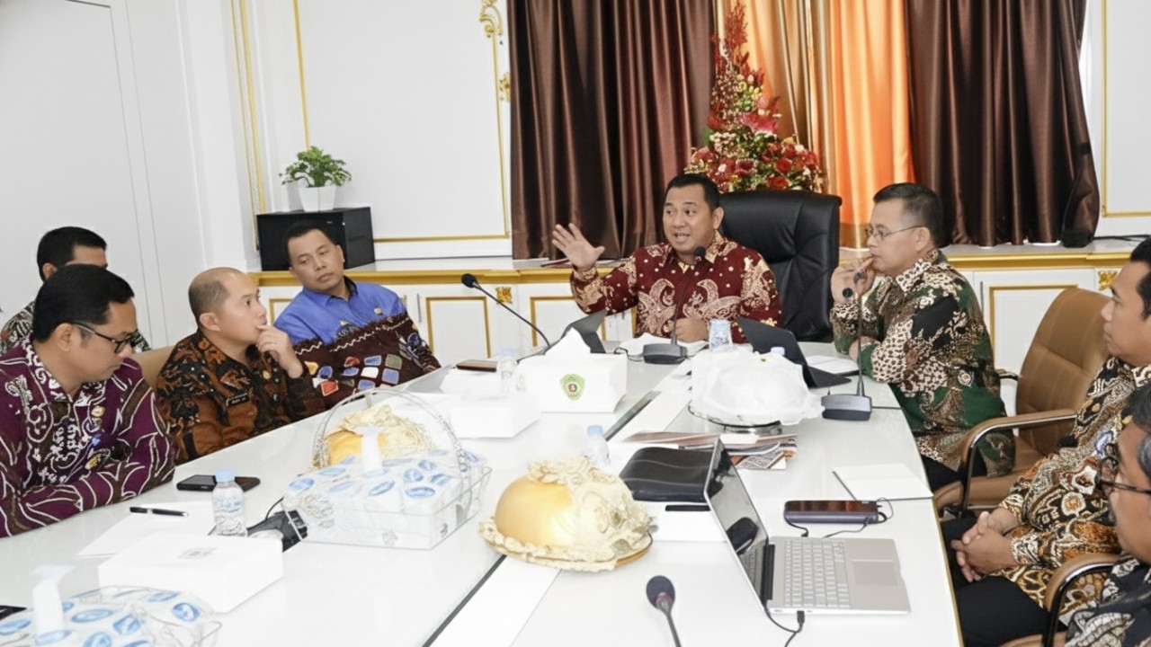 Bupati PPU memimpin Rakor penguatan kinerja SKPD di tengah fiskal ketat