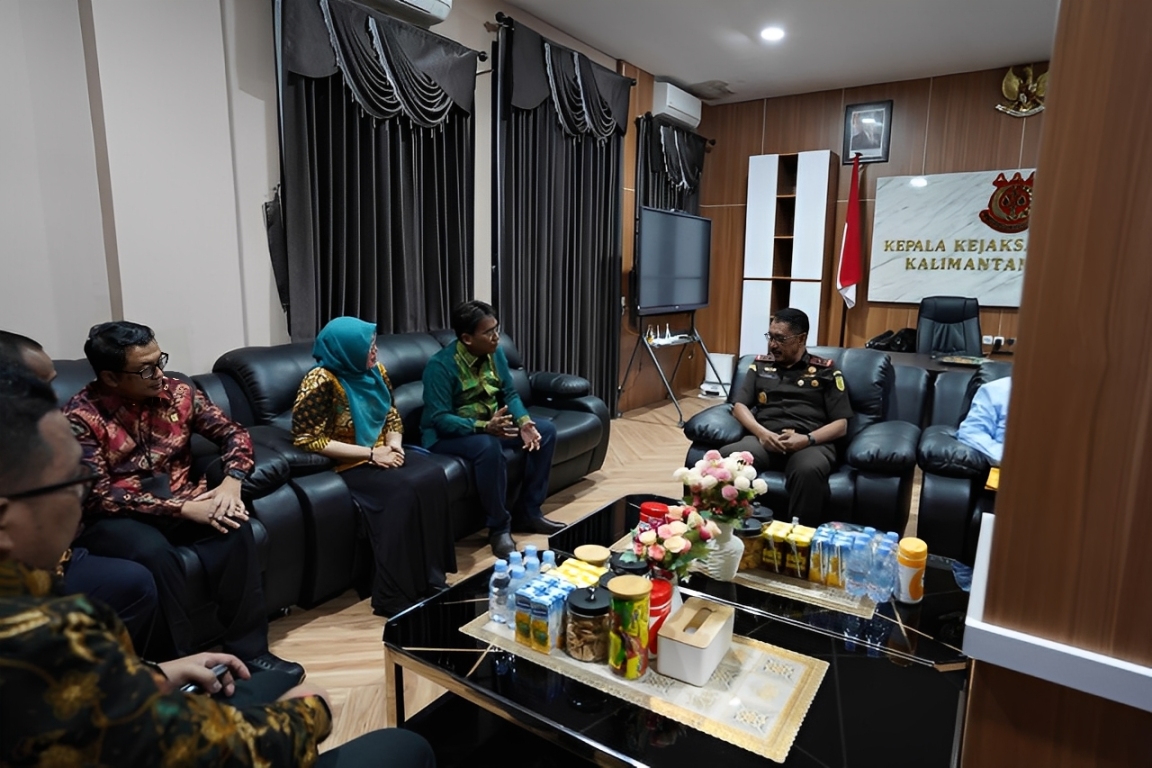 Suasana audiensi jajaran PLN dan Kejaksaan Tinggi Kalimantan Utara di Tanjung Selor.