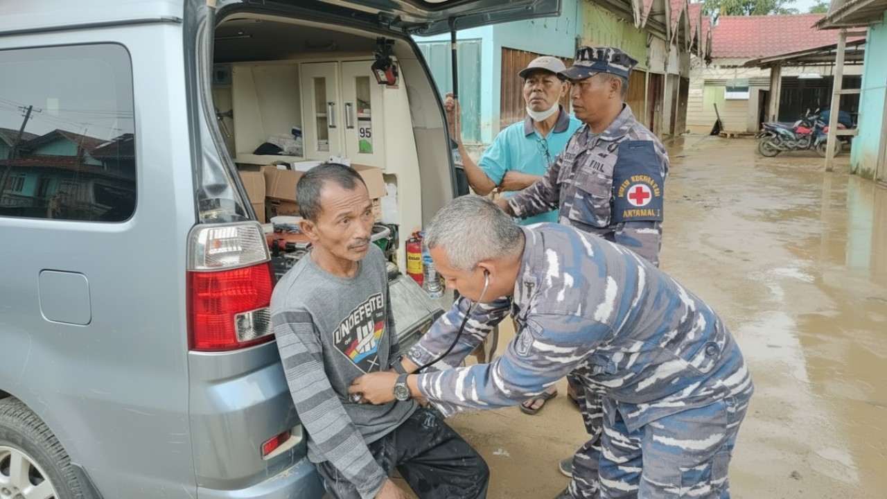 Dukkes Mobile TNI AL Layani Warga Terdampak Banjir dengan Pendekatan Humanis