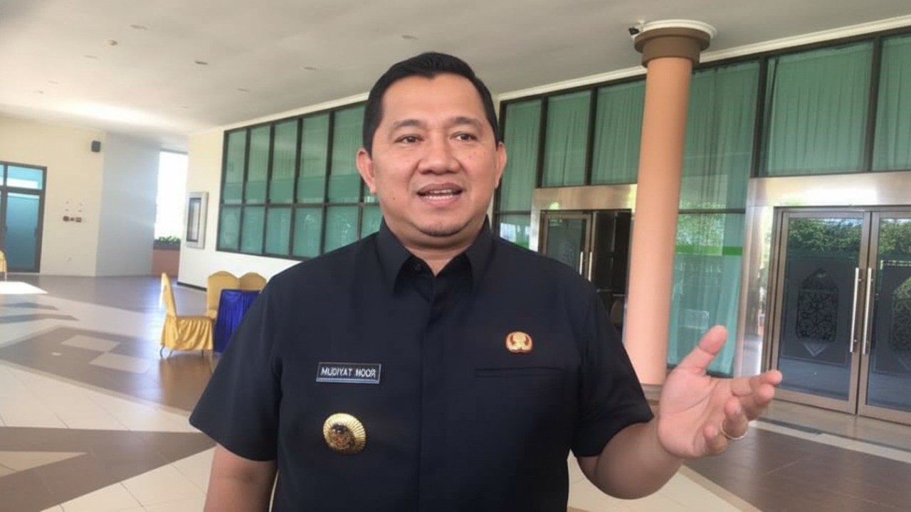 Bupati PPU Mudyat Noor menyampaikan penjelasan tentang digitalisasi desa, simbol dorongan transparansi data dan ekonomi lokal.