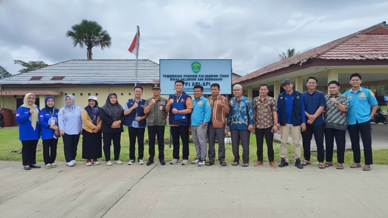 Tim KKP dan Diskan PPU di pesisir calon Kampung Nelayan