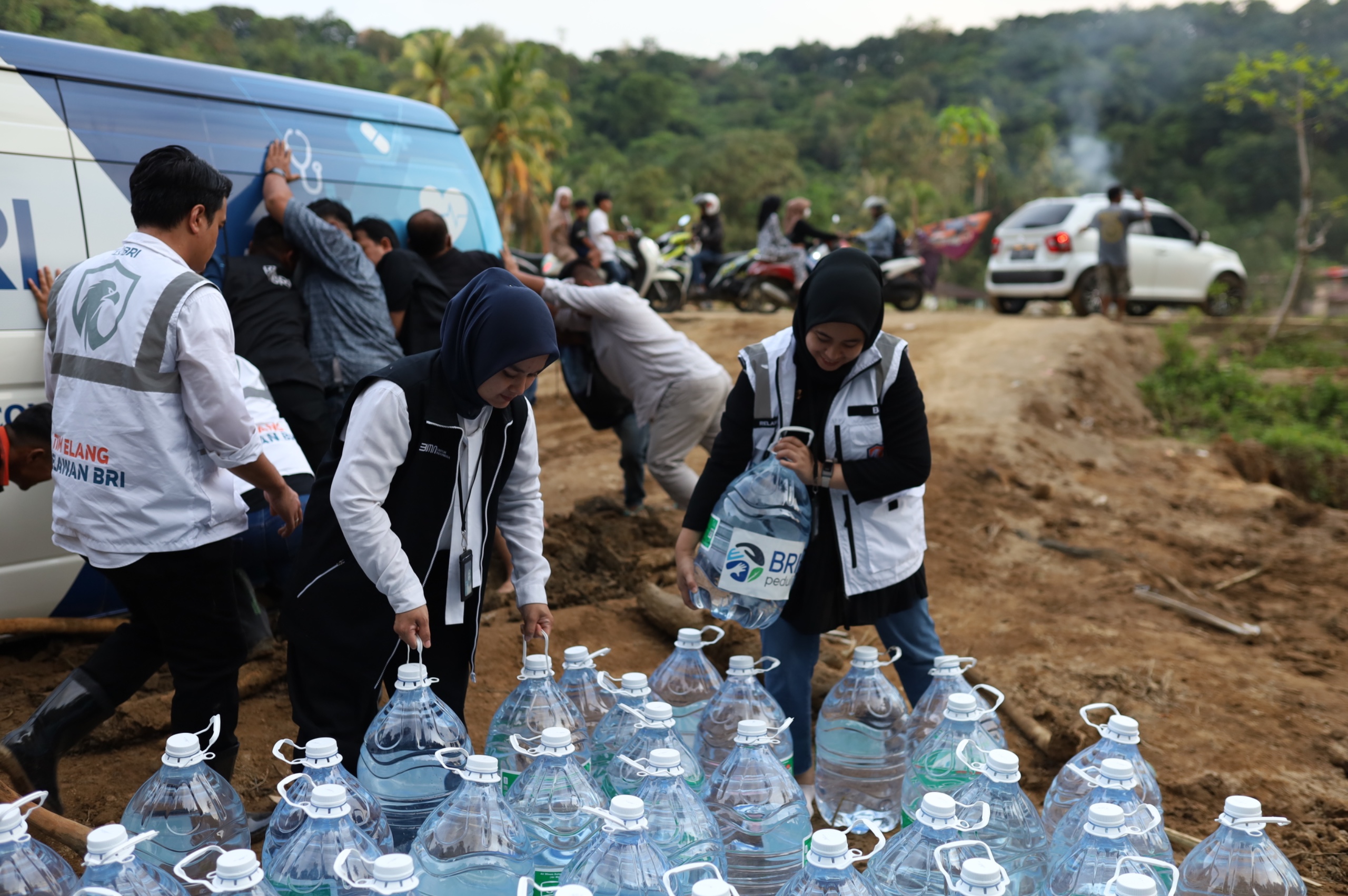Ketika Unit Kerja BRI Bergerak Bersama Dukung Pemulihan Sumatra