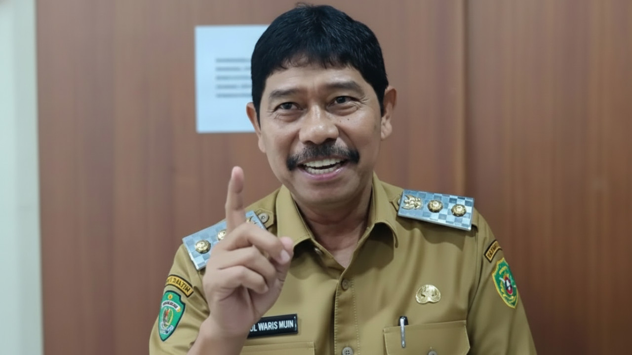 Kartu Penajam Cerdas dan perlengkapan sekolah siswa baru di Penajam Paser Utara, simbol dukungan pendidikan sejak hari pertama.