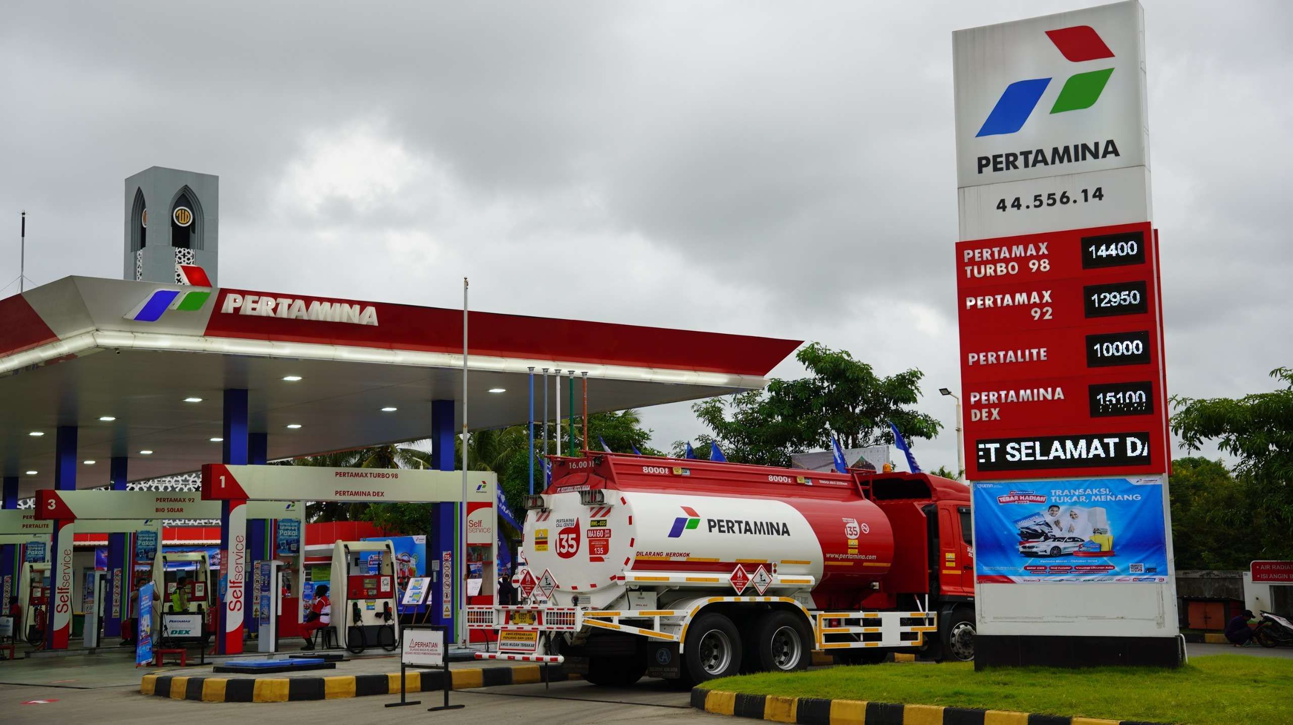 Salah satu SPBU milik Pertamina.