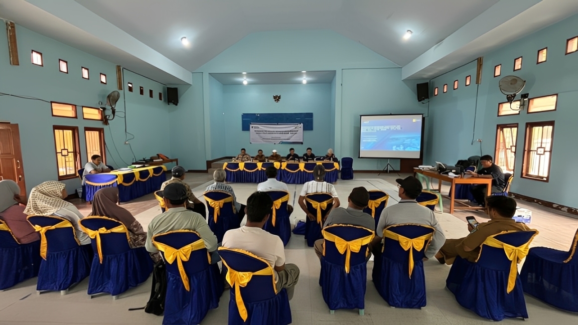 Sosialisasi pembangunan SKTT 150 kV PLN UIP KLT bersama masyarakat dan pemangku kepentingan.