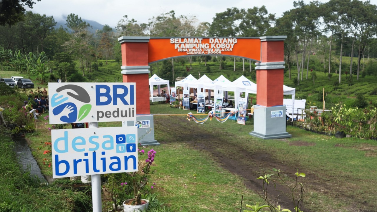 BRI mendorong pembangunan ekonomi yang inklusif dan berkelanjutan melalui program pemberdayaan desa di Kampung Koboy, Desa Cisarua, Bogor.