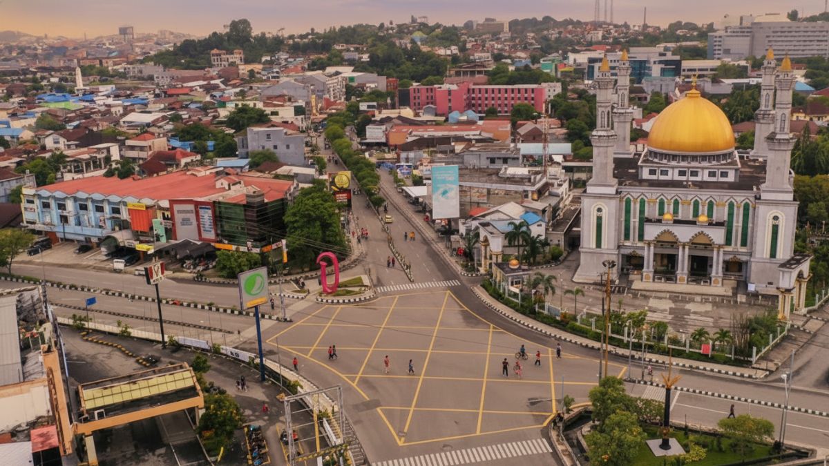 Suasana kota Samarinda sebagai wilayah dengan inflasi tertinggi.